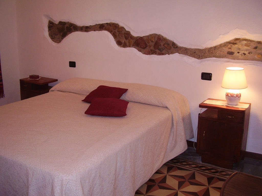 S'Attobiu Guest Rooms Teulada Exterior photo